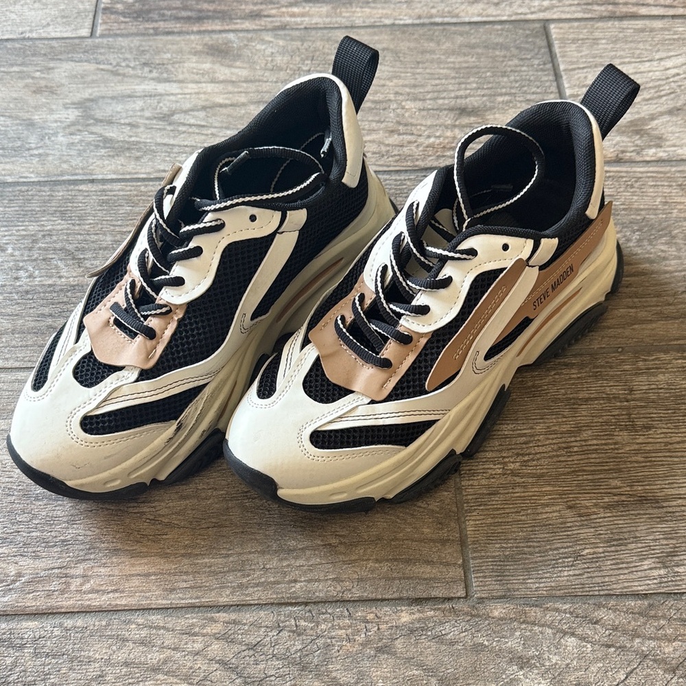 Steve Madden Women’s Black, White, and Brown Sneakers